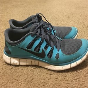 Blue Nike Free Runs 5.0