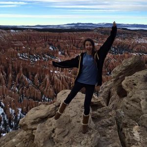 Meet your Posher, Chloe