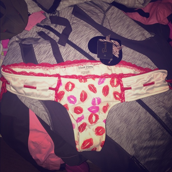 Beach Bunny Other - Beach Bunny Lip Kisses Bikini Bottoms-A