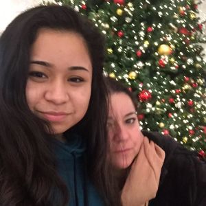 Meet your Posher, Esperanza