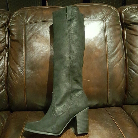 CALVIN KLEIN Black Suede boots