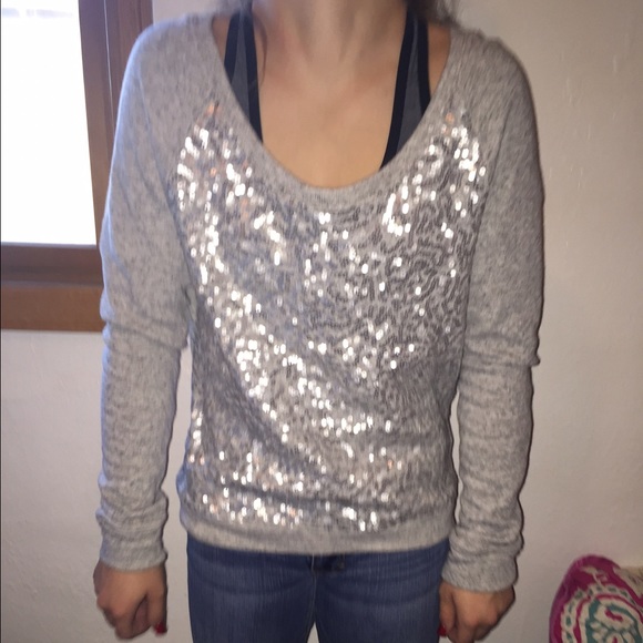 Sparkly sweater! - Picture 1 of 3