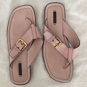 Louis Vuitton Beach Sandals/Thongs in Blush Pink