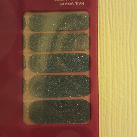 Jamberry - Picture 2 of 2