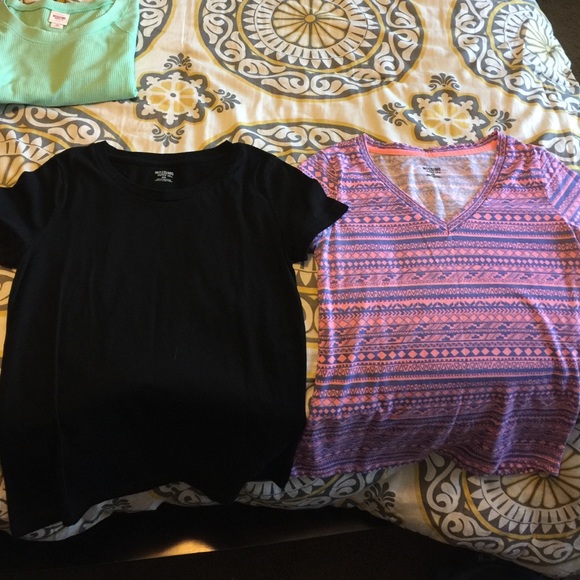 Lot of 4 Mossimo shirts All size Medium - Picture 2 of 3