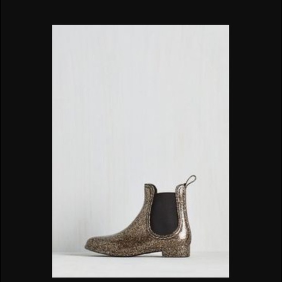 Glitz rainboots. - Picture 2 of 3