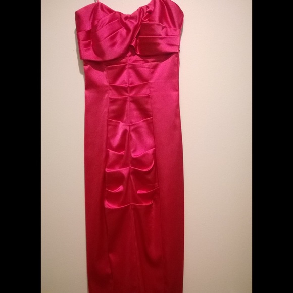 Cocktail dress - Picture 1 of 3
