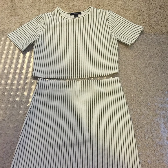 Forever 21 skirt set size small