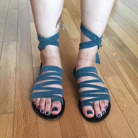 👹 Final price Free people turquoise wrap sandals