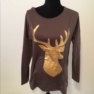 Brown and gold deer head tee