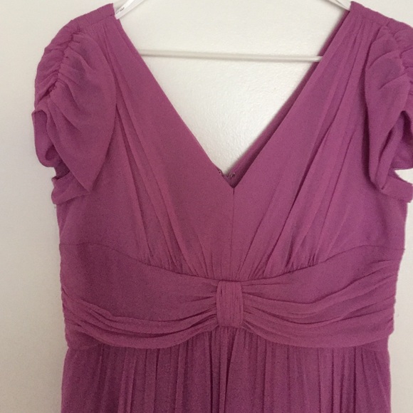 Wore once to a wedding. Never wearing again - Picture 2 of 4