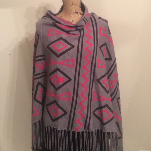 Francesca's Collections Sweaters - [FRANCESCA'S COLLECTION] poncho with fringe