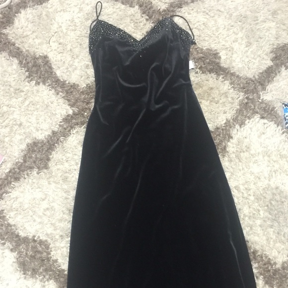 Beautiful velvet long black evening dress!