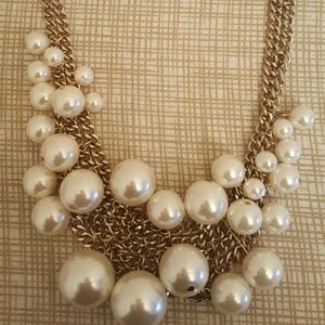 Pearl fashion necklace