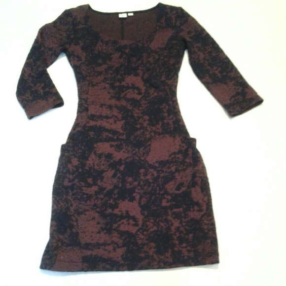 Black & Burgundy Dress - Picture 1 of 2