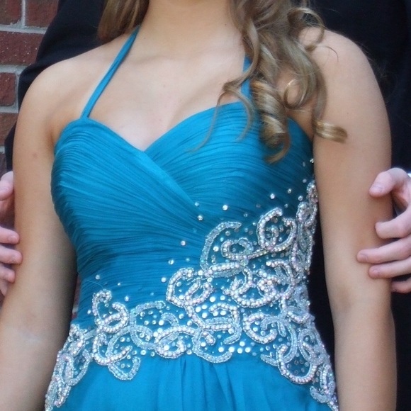 Prom dress - Picture 3 of 3
