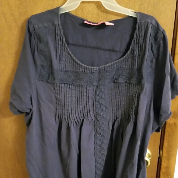 Maternity Tunic - Picture 2 of 3