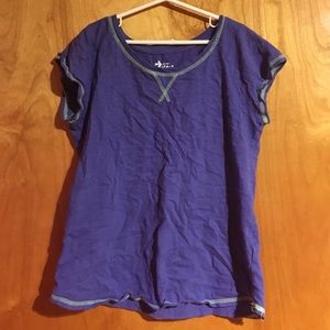 Purple Old Navy t-shirt