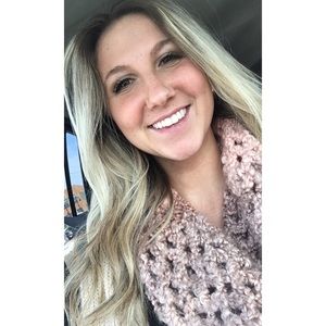 Meet your Posher, Marissa