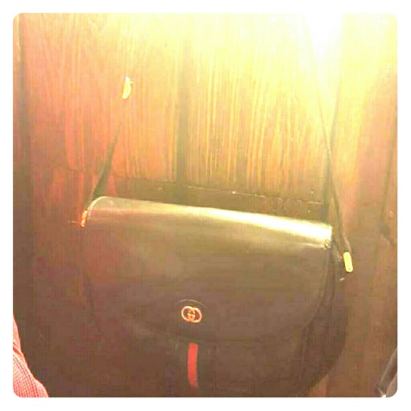 Gucci vintage crossbody purse