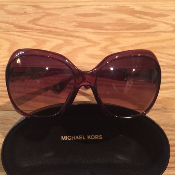 Authentic Michael Kors Sunglasses 🕶