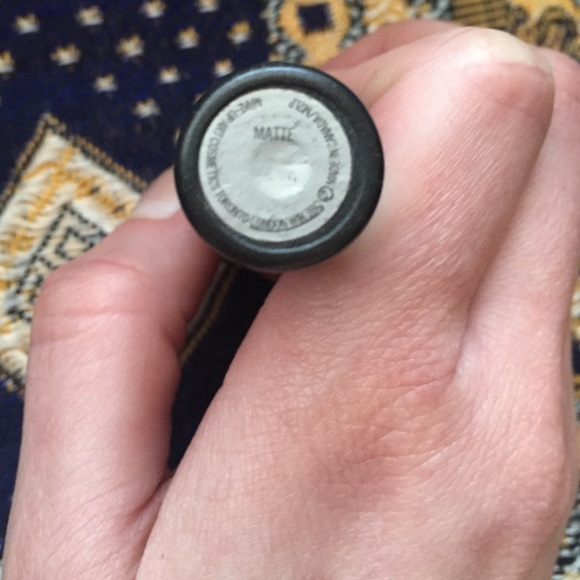 MAC Matte Lipstick - Picture 4 of 4