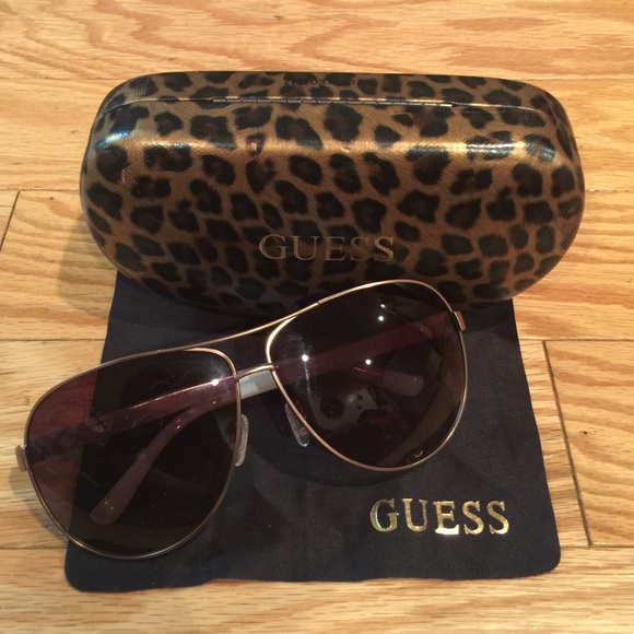 Women's Guess Sunglasses 🕶