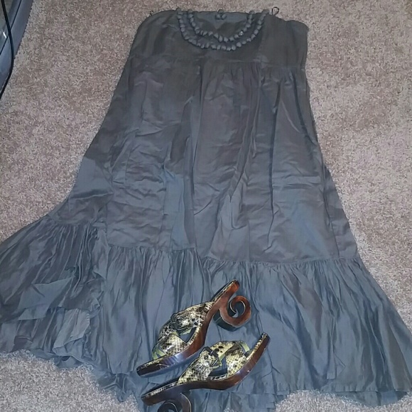 Shoes - Picture 2 of 4