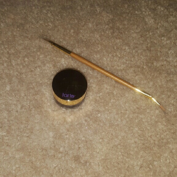 Tarte Clay Pot & Etch and Sketch Brush