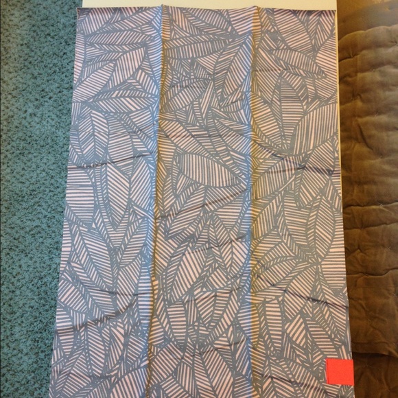 NWOT Lululemon Athletica Small Towel