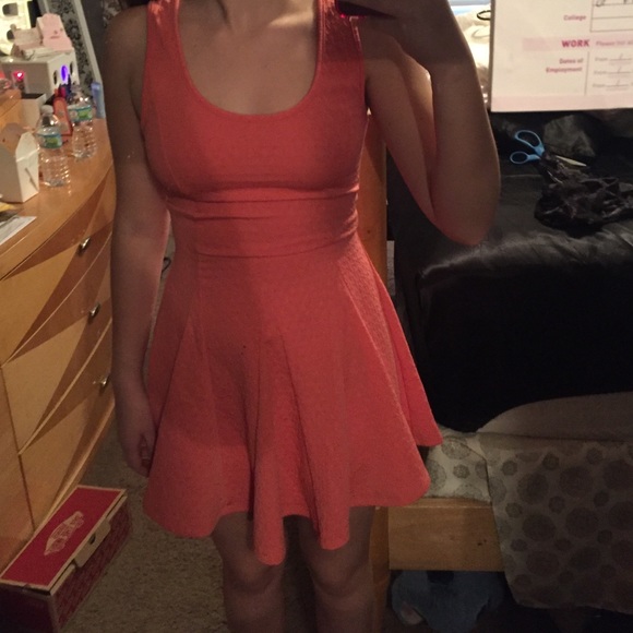 Short flowy dress
