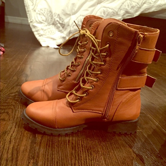 Never worn, combat boots PRICE LOWERED