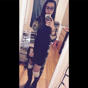 Meet your Posher, Casey