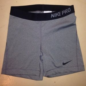 (Medium) Gray NIKE PRO Dri-fit Spandex
