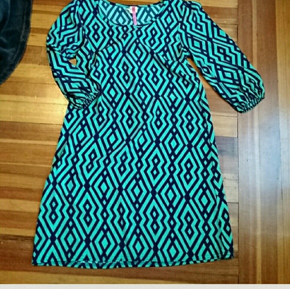 Green/navy dress & navy sweater bundle for aer5088