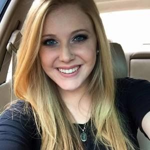 Meet your Posher, Caroline