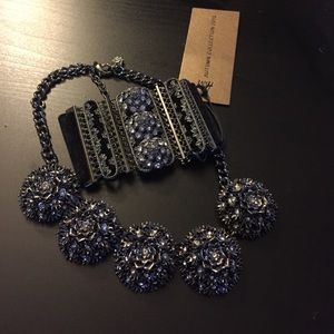 Necklace and bracelet set