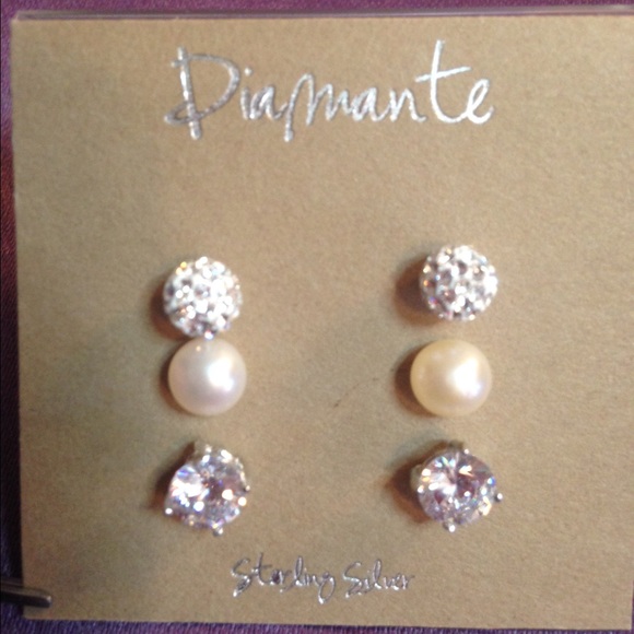 Brand New 3 pc. set of beautiful earrings - Picture 6 of 8