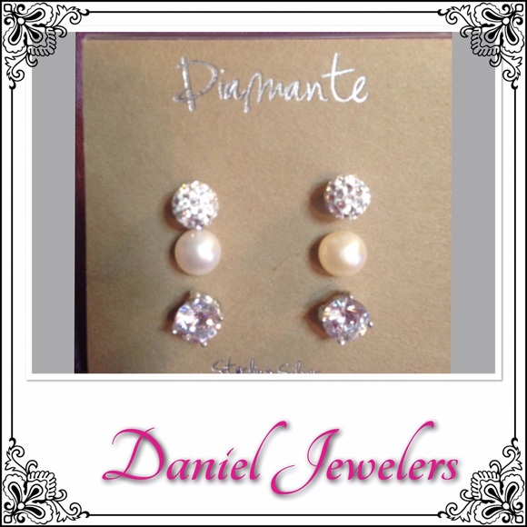 Brand New 3 pc. set of beautiful earrings - Picture 5 of 8