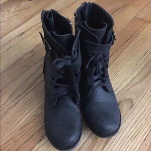 Dolce Vita combat boots sz 6
