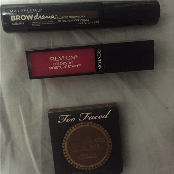 Makeup bundle