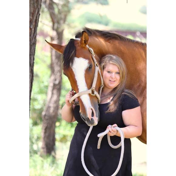 Meet your Posher, Hannah