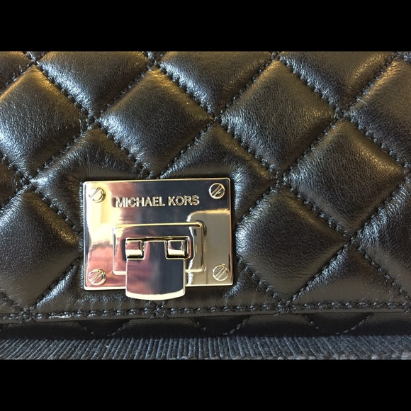 SALE!! Michael kors astrid wallet - Picture 4 of 4