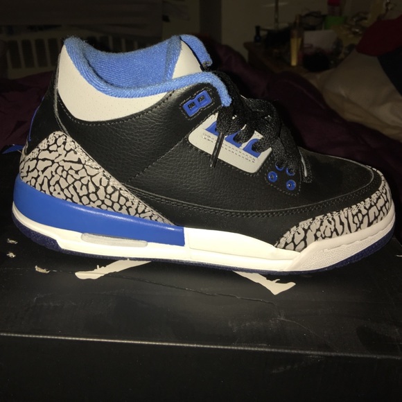 Retro 3 - Picture 2 of 4