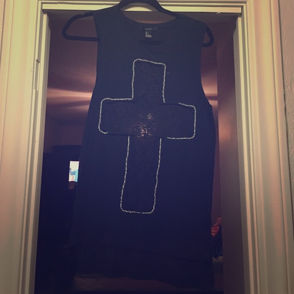 Forever 21 Cross Lace Tank Top - Picture 1 of 4