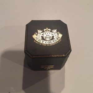 Kangaroo Juicy Charm!