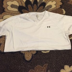 White under armour tshirt
