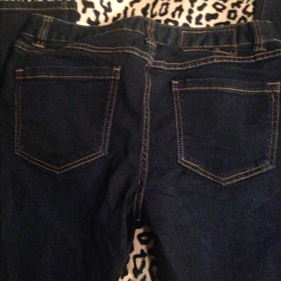 Jeans - Picture 3 of 4
