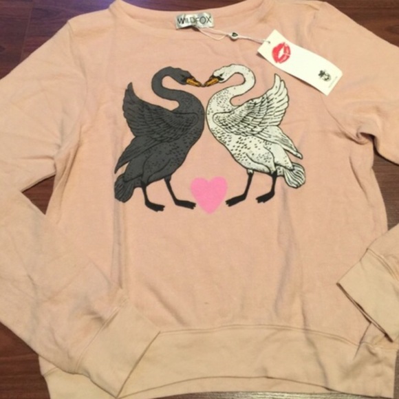 SOLD Wildfox Kissing Geese  Sweater - Picture 2 of 2