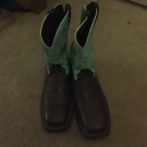 Justin boots. Size 7 never worn